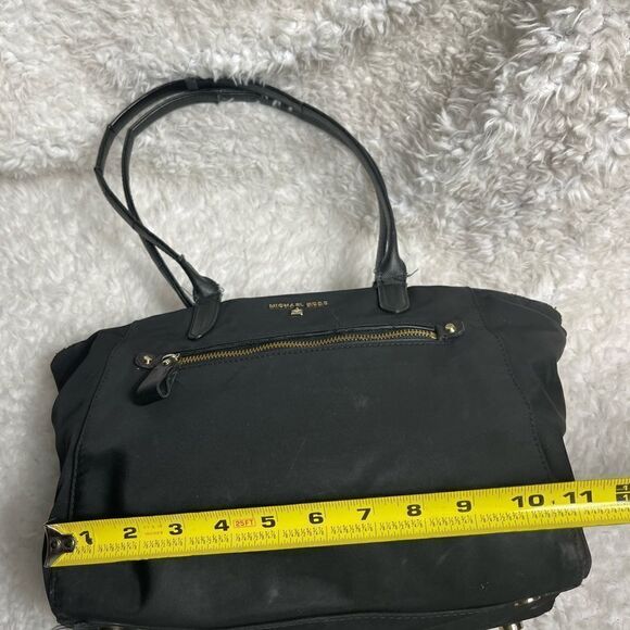 Michael Black Nylon Medium shoulder bag with gold tone hardwares. - Picture 8 of 15